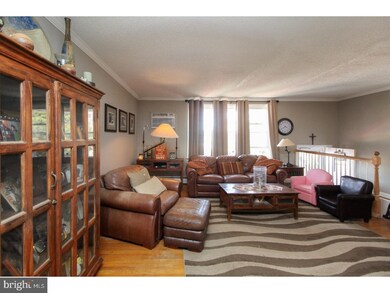 3858 Salina Rd, Philadelphia, PA 19154 - photo 5