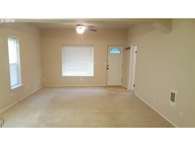 539 W Main St, Sheridan, OR 97378 - photo 5