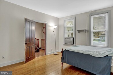 23 W Simpson St, Mechanicsburg, PA 17055 - photo 5