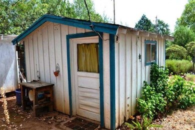 This detached building is the storage and laundry 