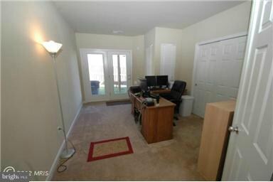 2968 Chinkapin Oak Ln unit 164, Woodbridge, VA 22191 - photo 2