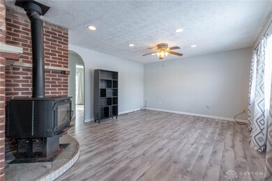 1016 June Dr, Xenia, OH 45385 - photo 3