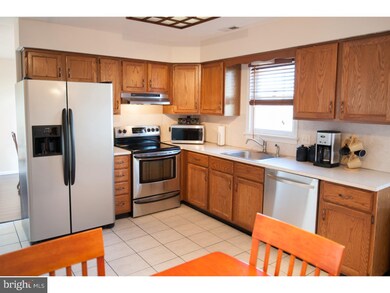 1654 Bustard Rd, Harleysville, PA 19438 - photo 5