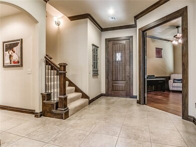 19813 Crest Ridge Dr, Edmond, OK 73012 - photo 2