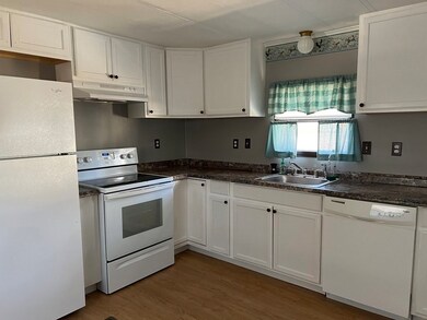 117 Doolittle Ln, West Wareham, MA 02576 - photo 6