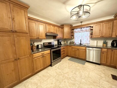 8066 Meadow Ln, Newburgh, IN 47630 - photo 3