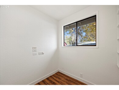 150 S Earl Ct, Stanfield, OR 97875 - photo 7