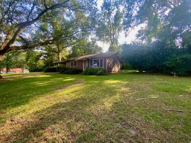 819 Holmes St, Tylertown, MS 39667 - photo 3
