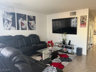 500 S 13th St unit C4, Las Vegas, NV 89101 - photo 2