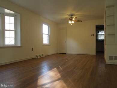 1133 Jamaica Rd, Lancaster, PA 17602 - photo 6
