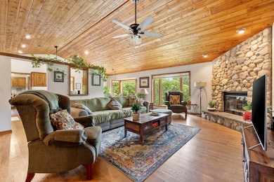 Cedar Ceilings/HWF