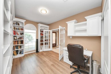 Study that can also be used as a bedroom.