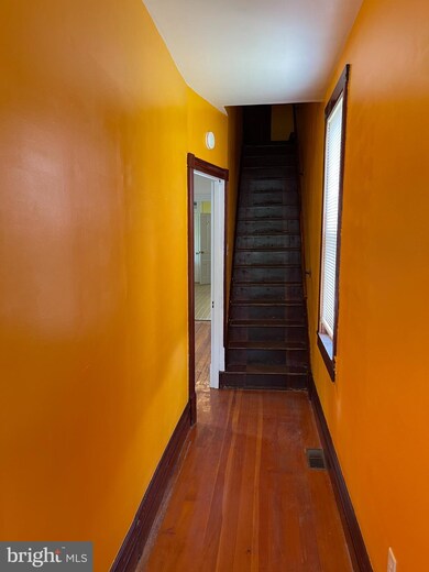 32 Water St, Reading, PA 19605 - photo 6