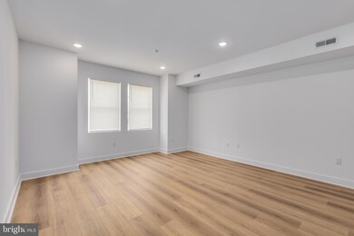 2502 N 10th St unit 3, Philadelphia, PA - photo 3