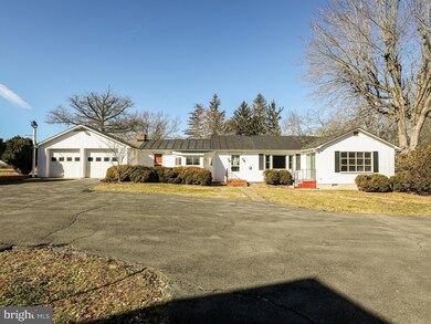 1009 Longmarsh Rd, Berryville, VA 22611 - photo 2