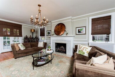 another view of Living room.  Notice the chair rai