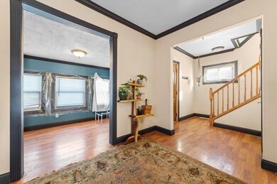 349 6th Ave SW, Cedar Rapids, IA 52404 - photo 4