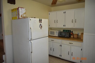 171 Knowlton St, Manchester, NH 03103 - photo 6