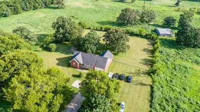 1506 Highway 130 E, Shelbyville, TN 37160 - photo 2