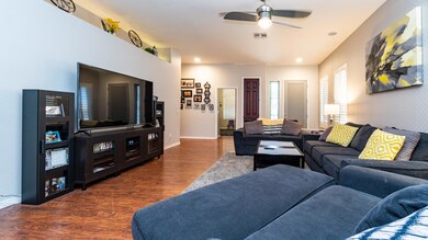 882 W Raven Dr-6