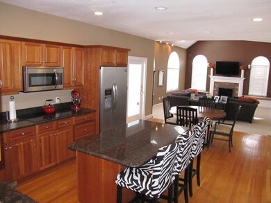 10 Bay Path Ln, Southborough, MA 01772 - photo 5