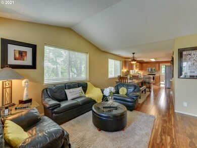 1160 SW Edgefield Ave, Troutdale, OR 97060 - photo 5