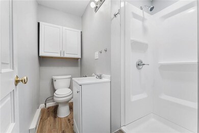 644 N 10th St unit 1, Allentown, PA 18102 - photo 3