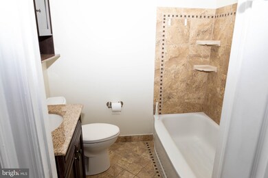 1045 Cedarwood Rd, Glenolden, PA 19036 - photo 5