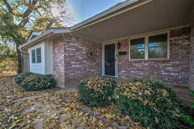 501 Meadow Lake Dr, Edmond, OK 73003 - photo 5