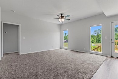 2100 Creek View Ln, Raymore, MO 64083 - photo 2