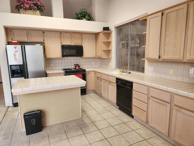 2298 E Trenton Ave, Fresno, CA 93720 - photo 7