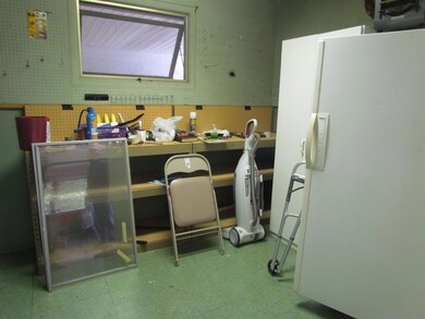 256 White Oak Dr, Manchester, TN 37355 - photo 2