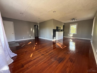 2340 Brokaw Ave, Cincinnati, OH 45225 - photo 4