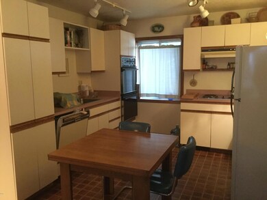 2359 SW Bard Loop, Lincoln City, OR 97367 - photo 4