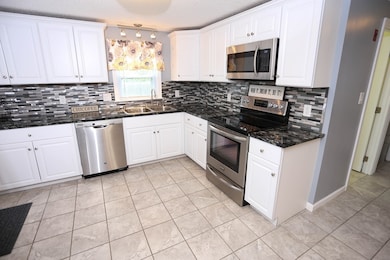 13 Bourbeau St, Chicopee, MA 01020 - photo 5