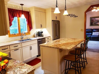 39 Suzanne Ct, West Greenwich, RI 02817 - photo 5