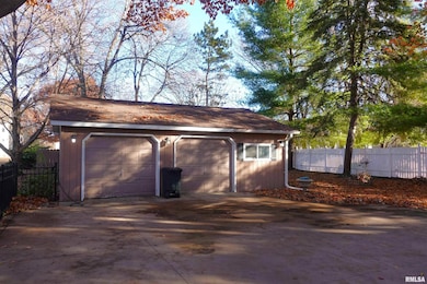 785 Bateman St, Galesburg, IL 61401 - photo 6