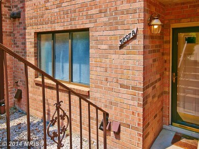 3897 Steppes Ct unit B, Falls Church, VA 22041 - photo 2