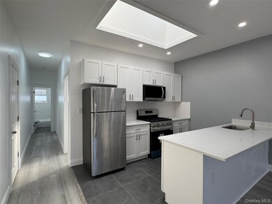 209-211 Main St unit 2S, Farmingdale, NY 11735 - photo 3