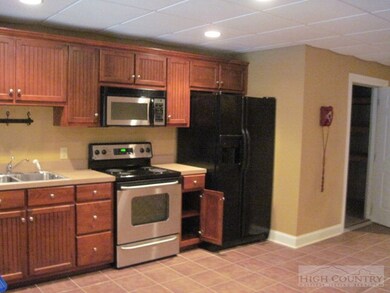 Lower Level Kitchen: Lower level has separate entr