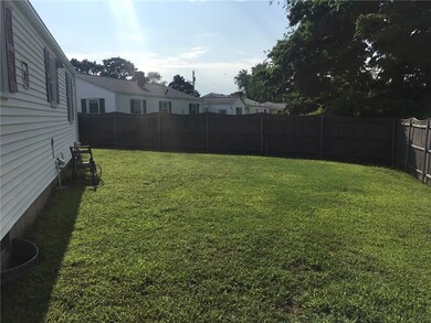 58 Lufkin Ct, Warwick, RI 02888 - photo 2