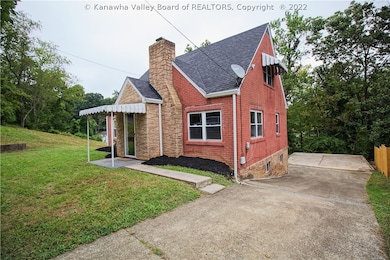 106 Walnut St, Dunbar, WV 25064 - photo 2