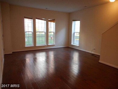42797 Burrell Square unit END, Ashburn, VA 20147 - photo 4