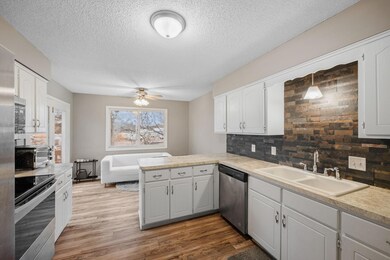 10360 Linnet Cir NW unit 28, Coon Rapids, MN 55433 - photo 5