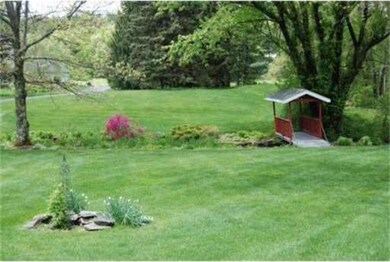 57 Fruit St, Hopkinton, MA 01748 - photo 2