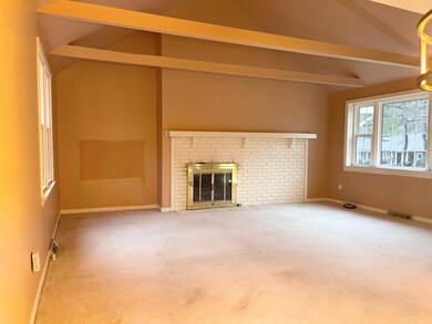 6 Living Room 2