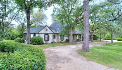 1112 Glenview Rd, Albany, GA 31707 - photo 2