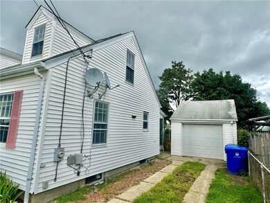 76 Rosemere Rd, Pawtucket, RI 02861 - photo 4