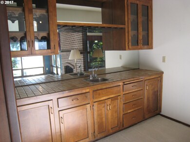 Wet Bar