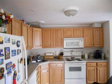 9 Green Briar Rd, Fitchburg, MA 01420 - photo 4